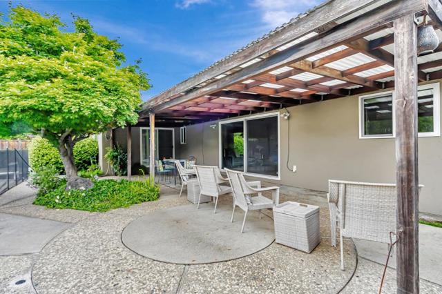10571 N Blaney Avenue, Cupertino CA: https://media.crmls.org/mediaz/009e1084-6522-4804-8b05-9b1819aae37f.jpg