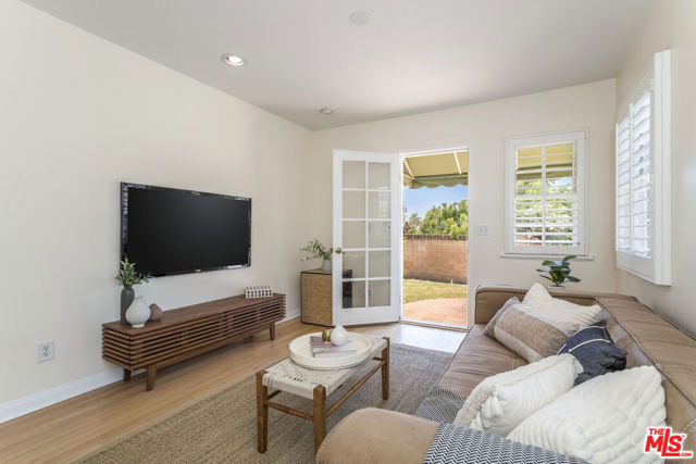 5967 Carpenter Avenue, Valley Village CA: https://media.crmls.org/mediaz/009e23b8-d6af-4692-ab43-80669d64669c.jpg