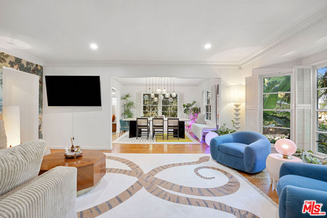 651 N Kilkea Drive, Los Angeles CA: https://media.crmls.org/mediaz/009ee373-c986-406d-b744-ce7bc39f3ae9.jpg