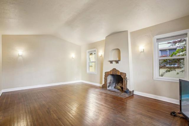 10241028 Parkinson Court, San Jose CA: https://media.crmls.org/mediaz/009f4d01-fbd1-4a59-bd43-4c628a6d7872.jpg