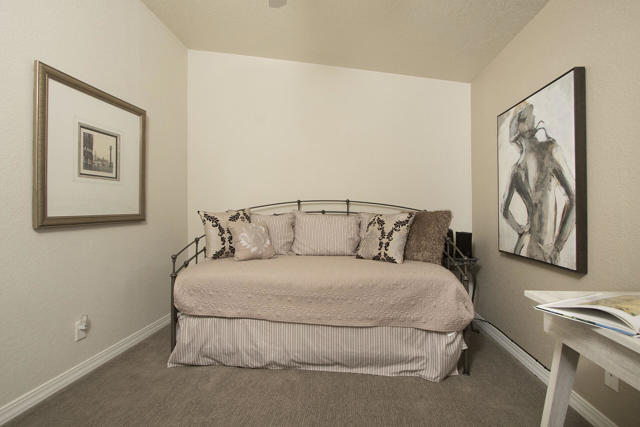 Image 5 of 48 For 14777 Palm Drive  8