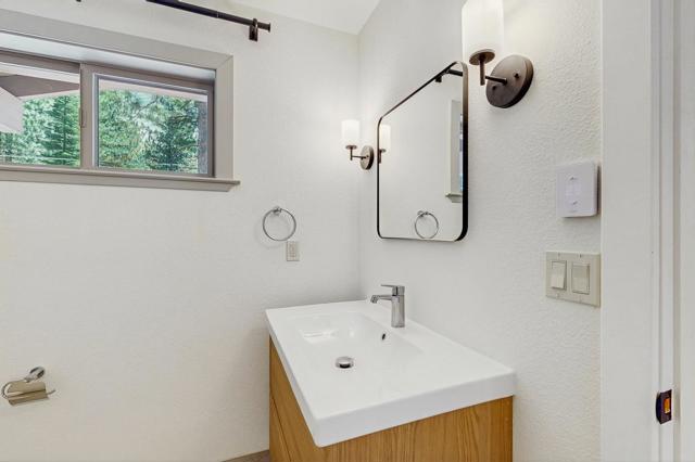 1188 Tokochi Street, South Lake Tahoe CA: https://media.crmls.org/mediaz/00a068bf-d199-4be1-8cf4-0c5bc8721749.jpg