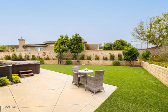 1504 Arroyo View Street, Newbury Park CA: https://media.crmls.org/mediaz/00a132b4-5d33-4cf9-9152-1d2b2baba63b.jpg