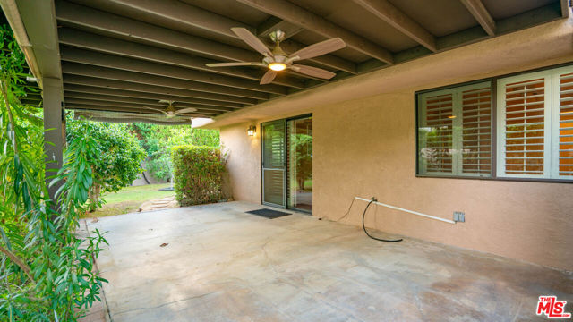 1592 S Compadre Road, Palm Springs CA: https://media.crmls.org/mediaz/00a2c043-d219-4319-a983-e831127689c3.jpg