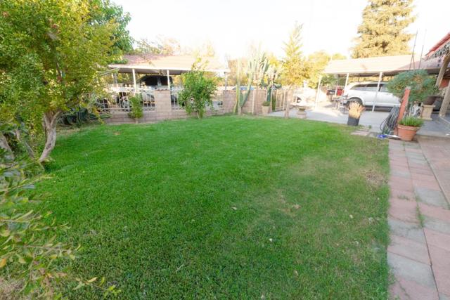 10475 Mission Avenue, Le Grand CA: https://media.crmls.org/mediaz/00a37dd2-d0ed-43e7-936d-fb52c8c48a32.jpg