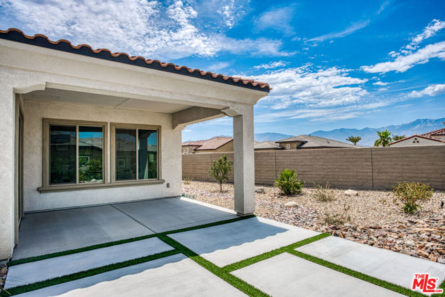 10 Semillion, Rancho Mirage CA: https://media.crmls.org/mediaz/00a37fe5-cd22-4493-a13c-163b4f893442.jpg