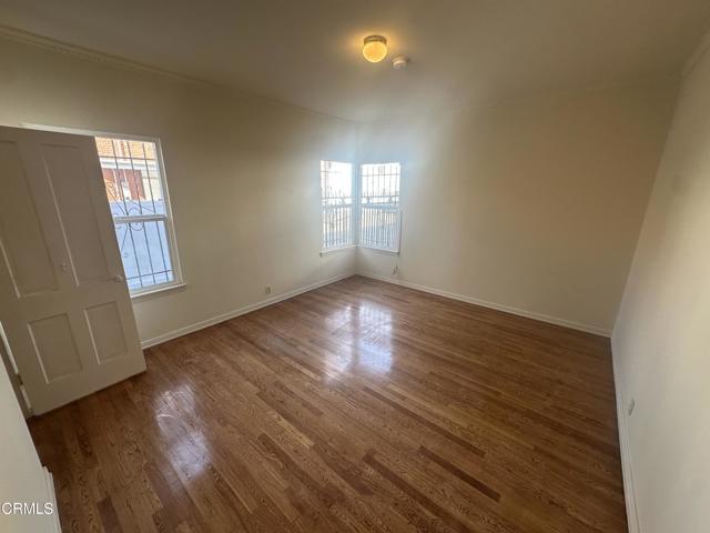 Detail Gallery Image 9 of 11 For 130 Orlando Ave #130 1/2,  Los Angeles,  CA 90048 - 2 Beds | 1 Baths