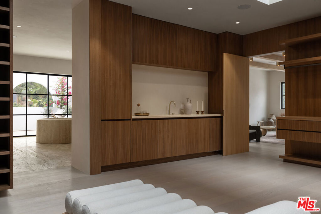 MLS #25572987 img 37