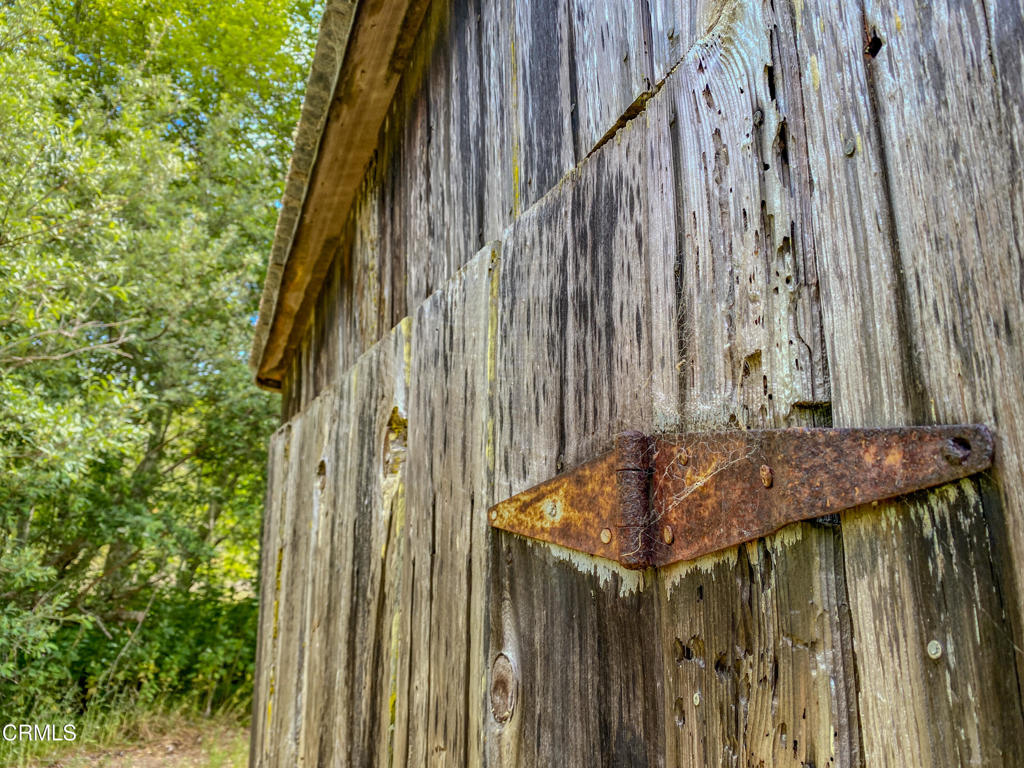 https://media.crmls.org/mediaz/00a54855-82c7-4eac-a908-3c4142bd2023.jpg?preset=X-Large