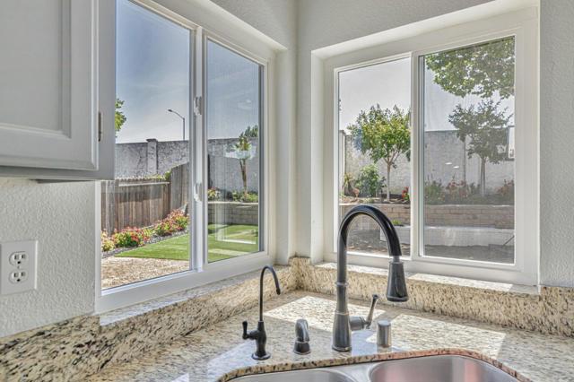 2191 Spruce Drive, Hollister CA: https://media.crmls.org/mediaz/00a6a6d1-aefd-43d4-94f9-8dca78c6656b.jpg