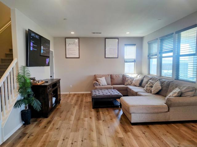 Image 2 of 19 For 858 Camino Cantera