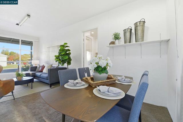 1035 Orange st, Concord CA: https://media.crmls.org/mediaz/00a9c9e8-21a8-447e-84c9-7d19b96502ac.jpg