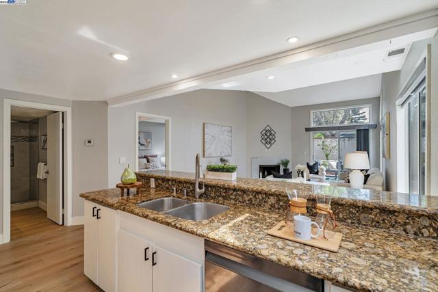 1549 Trimingham Drive, Pleasanton CA: https://media.crmls.org/mediaz/00ab3be0-1a9c-4d77-a1f1-3d571ffc099f.jpg