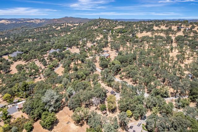 3748 Baldwin Drive, Placerville CA: https://media.crmls.org/mediaz/00ac80e2-ebe6-42d9-a668-0c5fe0691242.jpg