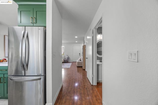 21564 Meekland ave, Hayward CA: https://media.crmls.org/mediaz/00ac8336-c71f-476f-b835-a17105b3c1aa.jpg