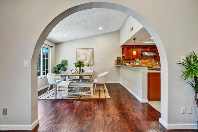 4241 Sora Terrace, Fremont CA: https://media.crmls.org/mediaz/00ad1460-5701-4b01-8979-1eefe38a52ec.jpg