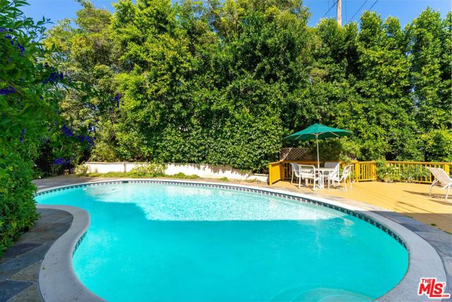12750 Mulholland Drive photo 30