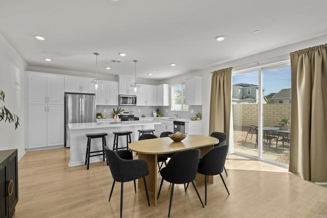 Detail Gallery Image 14 of 33 For 28024 Harvest Ct, Valley Center,  CA 92082 - 3 Beds | 2/1 Baths