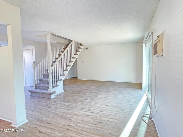 2467 Invar Court, Simi Valley CA: https://media.crmls.org/mediaz/00af667b-7ed5-48d2-98ad-8922c7aadbd3.jpg