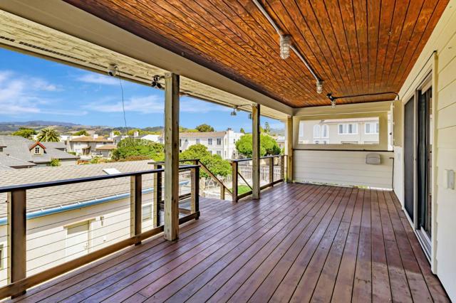 415 Kelly Avenue, Half Moon Bay CA: https://media.crmls.org/mediaz/00b16021-5bc4-4fb2-85c7-2f1b16638e77.jpg