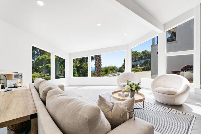 532 Moonrise Lane, Aptos CA: https://media.crmls.org/mediaz/00b17906-4eb7-412f-b4eb-14510e8b450d.jpg