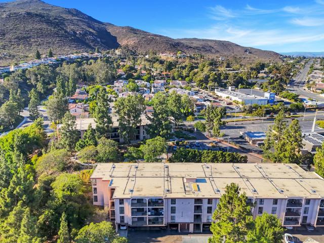 7838 Cowles Mountain Court, San Diego CA: https://media.crmls.org/mediaz/00b1d0a4-ce39-4998-852d-d374c17fd834.jpg