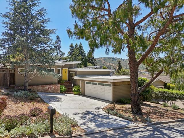 607 Dartmouth Avenue, San Carlos CA: https://media.crmls.org/mediaz/00b1de08-d85e-4a45-8abc-60513c789678.jpg
