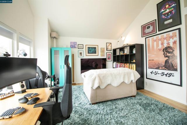 176 Newcastle Drive, Vallejo CA: https://media.crmls.org/mediaz/00b208b6-0120-456e-9fde-bb4938c61fae.jpg