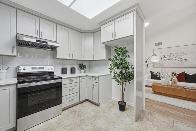 18660 Devon Avenue, Saratoga CA: https://media.crmls.org/mediaz/00b2e737-22d5-4781-8e14-706653c7065f.jpg