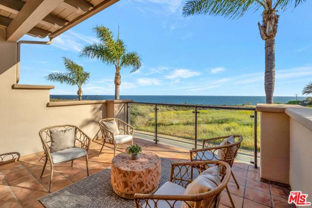 6412 Lunita Road, Malibu CA: https://media.crmls.org/mediaz/00b31871-eefe-467f-8870-47a2999de407.jpg