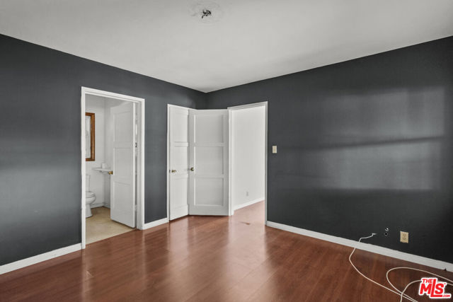 1344 N Parish Place, Burbank CA: https://media.crmls.org/mediaz/00b32678-f2be-4c36-8e17-c83fbcc8f1ea.jpg