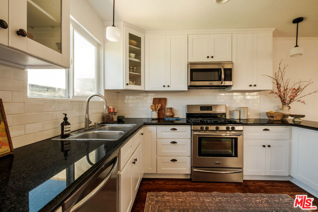 3 Bed Home for Sale in Los Angeles, California