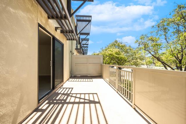 3206 Admiralty Lane, Foster City CA: https://media.crmls.org/mediaz/00b4936a-50a1-4ea9-b7b8-f0ab6c885297.jpg