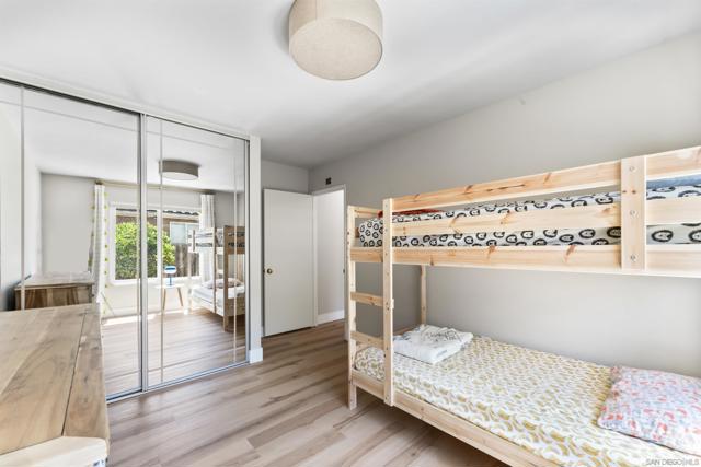18197 Valladares Dr, San Diego CA: https://media.crmls.org/mediaz/00b56c09-b804-43a9-925b-29a05235da4b.jpg