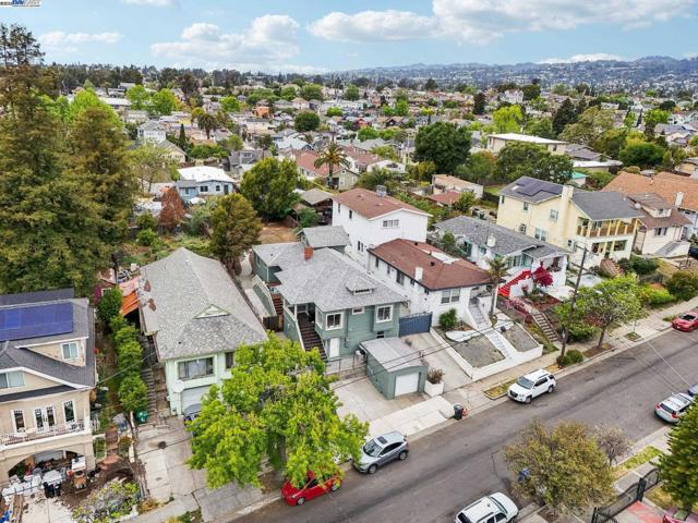 2155 42nd ave, Oakland CA: https://media.crmls.org/mediaz/00b6a279-75ac-4b2a-ab6e-f73907948266.jpg