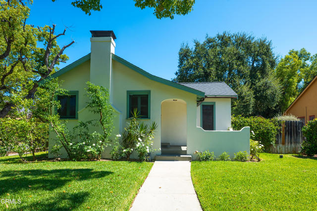 Detail Gallery Image 3 of 27 For 1726 Los Robles Ave, Pasadena,  CA 91104 - 3 Beds | 2 Baths