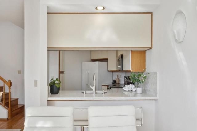 72 Washington Square Drive, Milpitas CA: https://media.crmls.org/mediaz/00b8f2e0-c3ef-4101-87e7-cc9fb7a27ddf.jpg
