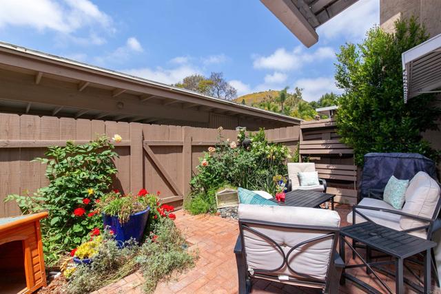 Detail Gallery Image 30 of 41 For 11915 Royal Rd #D,  El Cajon,  CA 92021 - 3 Beds | 2 Baths