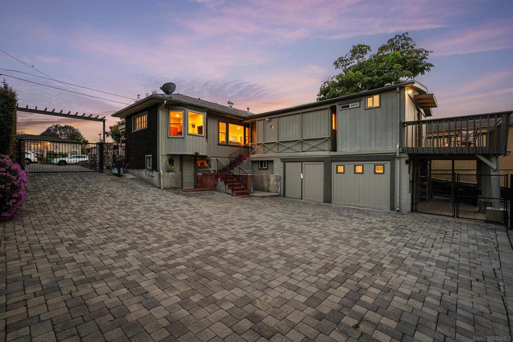 1018 Johnson Ave - photo 4