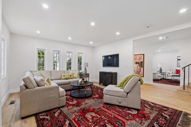 33 Seville Way, San Mateo CA: https://media.crmls.org/mediaz/00baaeba-98c7-4929-92f8-17ecdaf6a97d.jpg