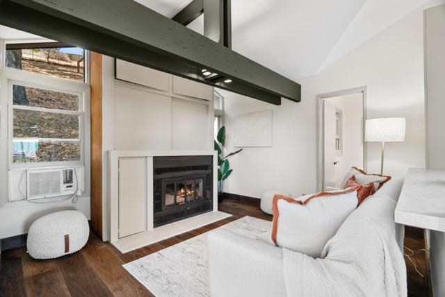 120 Pinta Court, Los Gatos CA: https://media.crmls.org/mediaz/00bae4e5-35bc-4fcd-8305-380876019cfe.jpg