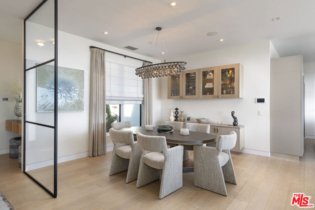 945 Arbolado Road, Santa Barbara CA: https://media.crmls.org/mediaz/00bb05ff-29e2-40d2-8e41-0fbb1f3237d2.jpg