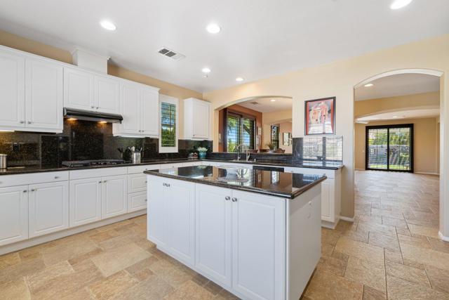 3766 Cassia Trail, Palm Springs CA: https://media.crmls.org/mediaz/00bc090e-ccec-4186-9611-5719045b46b0.jpg