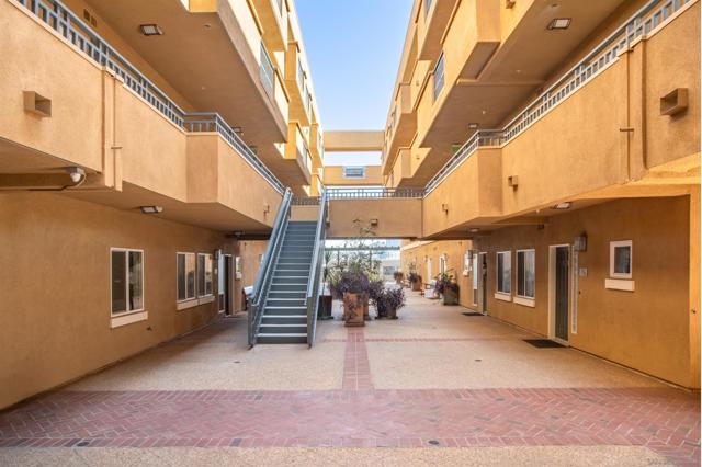 2330 1st Ave, San Diego CA: https://media.crmls.org/mediaz/00bc4166-906f-49c8-8b2a-c61a6bff6761.jpg