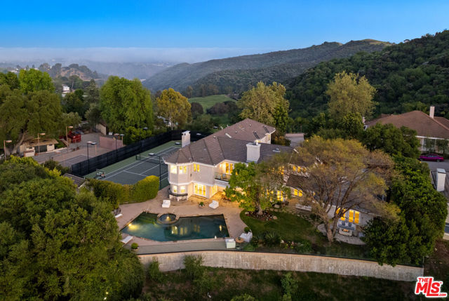 3123 Stone Oak Drive, Los Angeles, CA 90049
