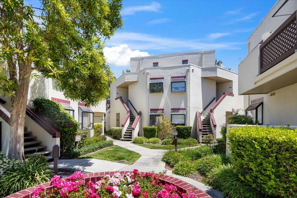 203 Shorebird Circle