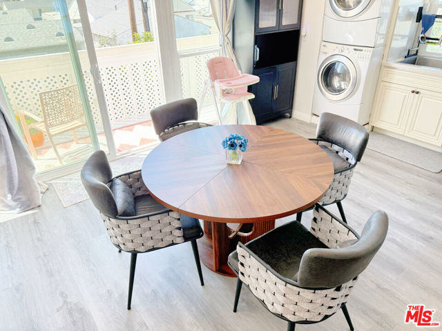 Image 30 of 45 For 15213 Daphne Avenue