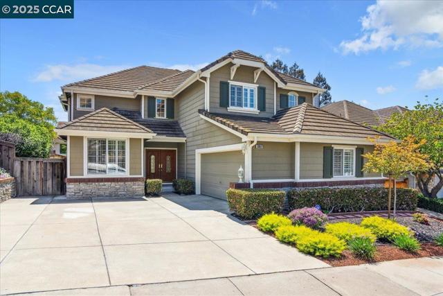 3062 Windmill Canyon Dr, Clayton CA: https://media.crmls.org/mediaz/00c05538-ae7e-4a4d-8158-b072cd3ca413.jpg