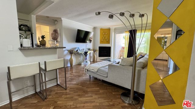 15455 Sherman Way, Van Nuys CA: https://media.crmls.org/mediaz/00c161a5-d8d6-4f5f-96fc-b9bf7376a4ce.jpg