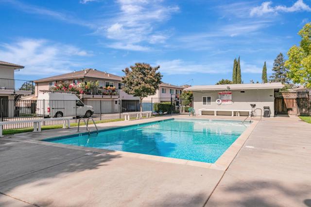 1269 Bouret Drive, San Jose CA: https://media.crmls.org/mediaz/00c1a55f-f4c4-4116-89ce-32aadfd6eb05.jpg